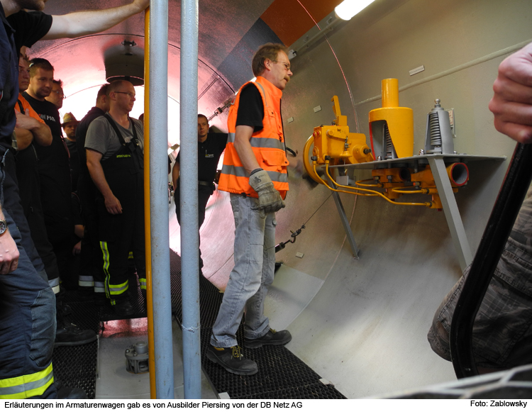 Gut gerüstet für den Ernstfall: Ausbildung am Bahnübungszug „Gefahrgut“