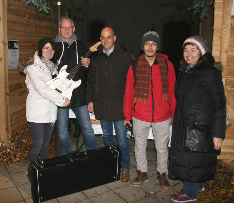 Gewinner der Gitarren "Rock meets Classic" stehen fest