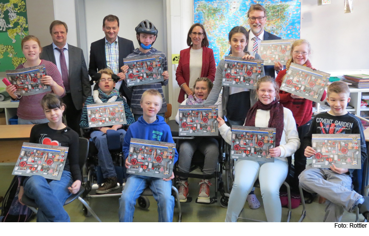 Adventskalender für die Adolf-Rebl-Schule