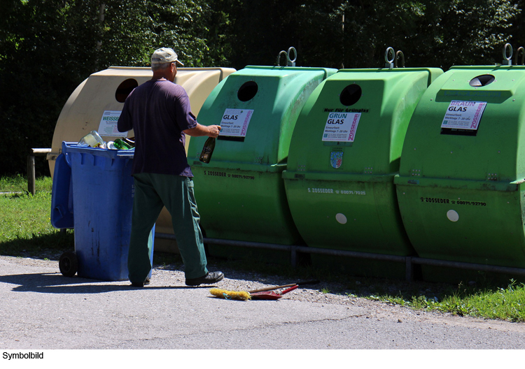 Glascontainer werden ausgetauscht