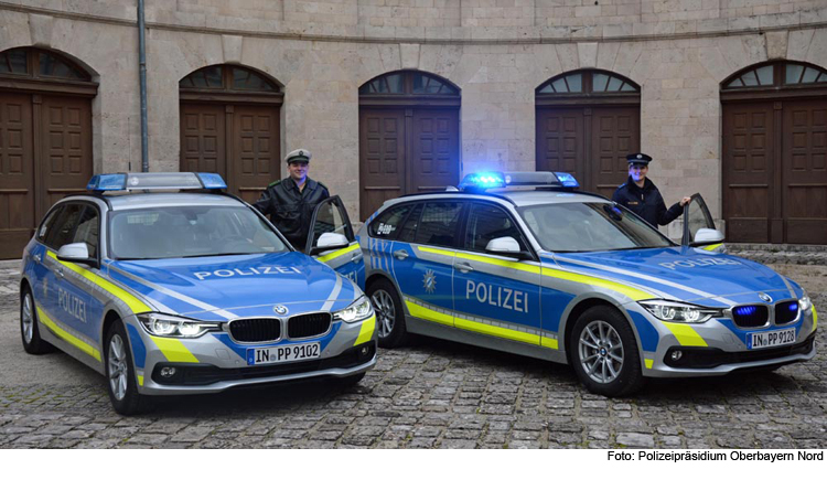 Polizeiautos in neuen Farben