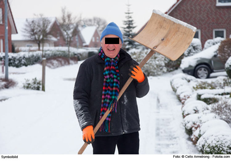 Angriff mit Schneeschaufel