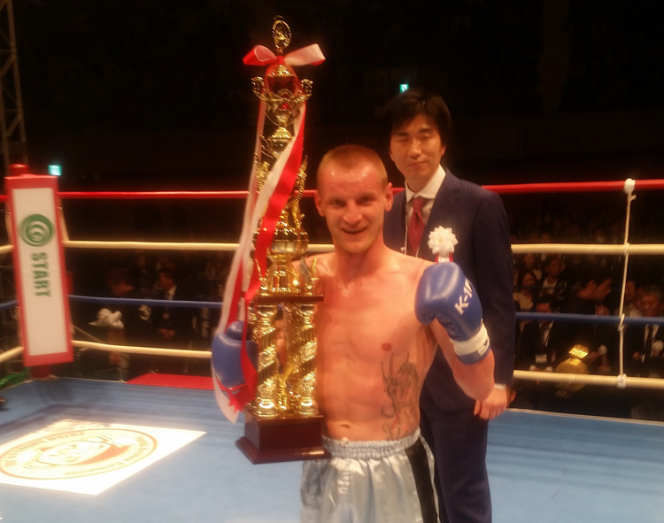 Johannes Wolf schafft Sensation in Tokio