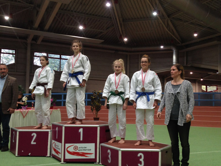 Jule Ziegler holt Bronze in Erfurt 