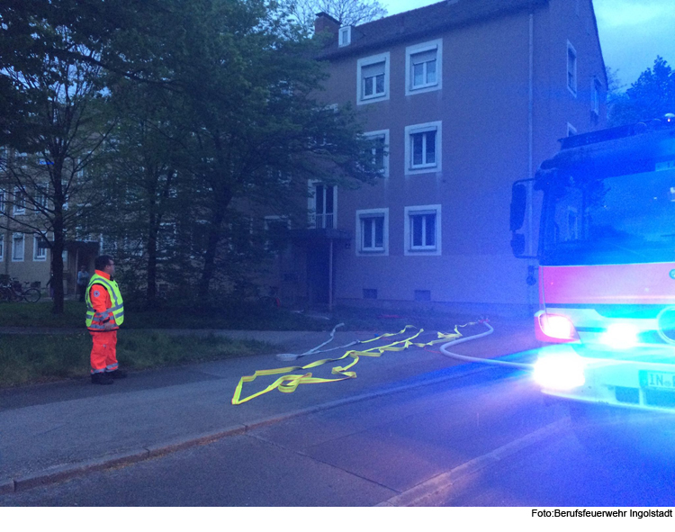 Ingolstadt: Kerze löst Wohnungsbrand aus