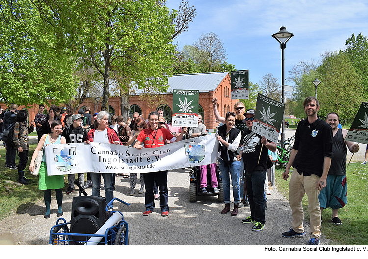 Cannabisaktivisten marschierten durch die Stadt