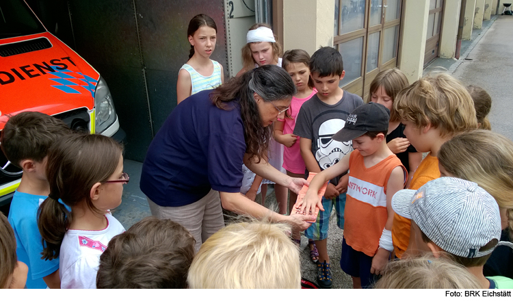 Juniorhelfer beim Roten Kreuz