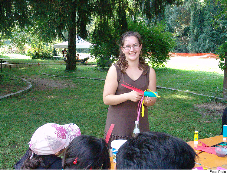 Großer Basteleifer bei der Tun-Sommerschule