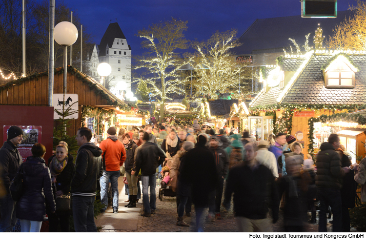 Internationales Flair auf dem Christkindlmarkt