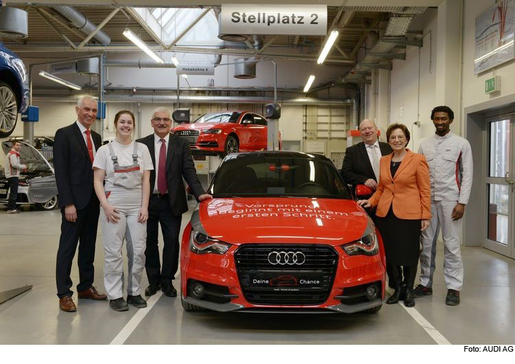 Arbeitsministerin besucht Audi Bildungszentrum