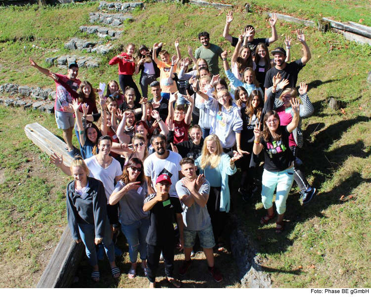 IHK-Sommercamp für Mittelschüler hat begonnen