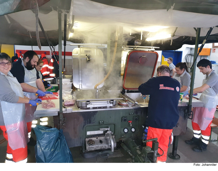 Johanniter helfen in den Alpen