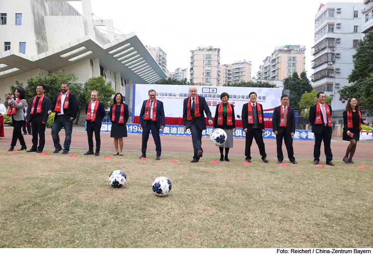 FCI unterstützt Foshan im Fußball