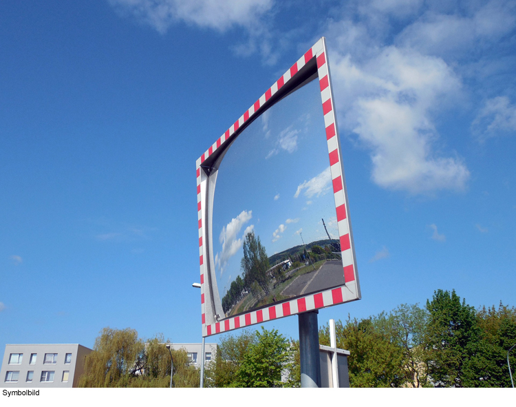 Autofahrerin erfasst Geisterradler