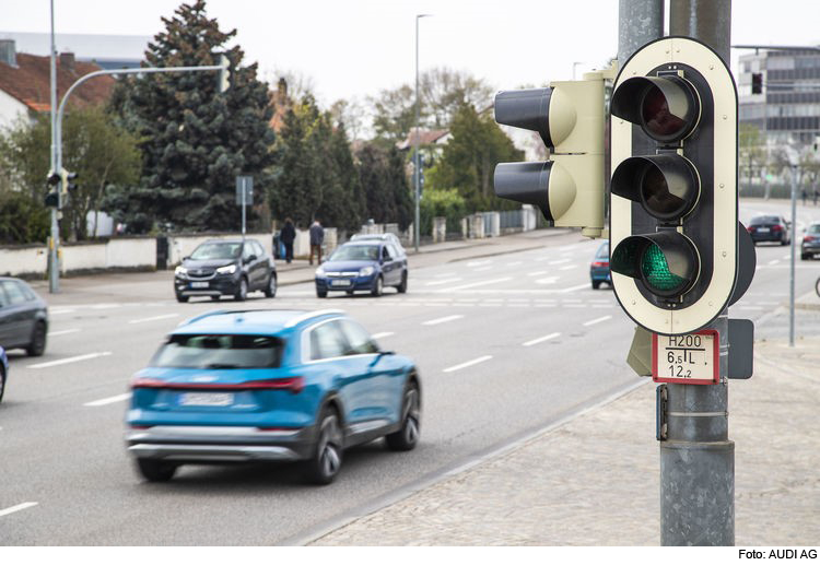 Audi vernetzt sich mit Ampeln in Deutschland