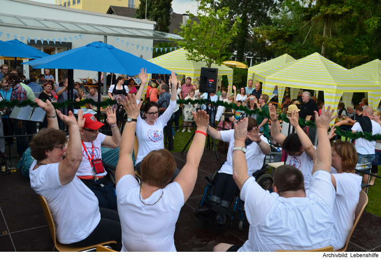 Lebenshilfe lädt zum Sommernachtsfest ein