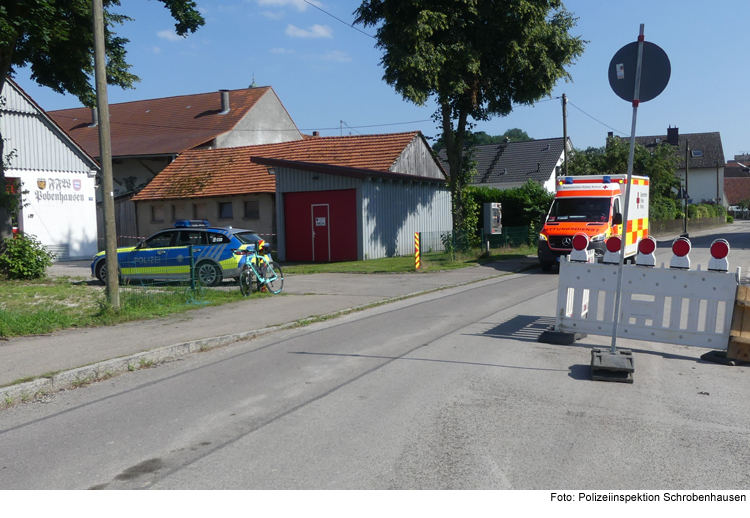 Rennradler stürzt an über Straße gespannter Schnur