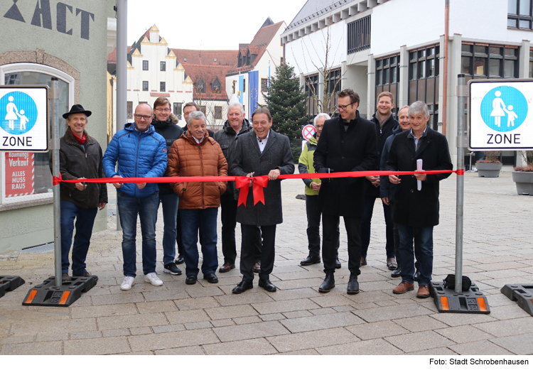 Lenbachplatz nach Sanierung wieder freigegeben