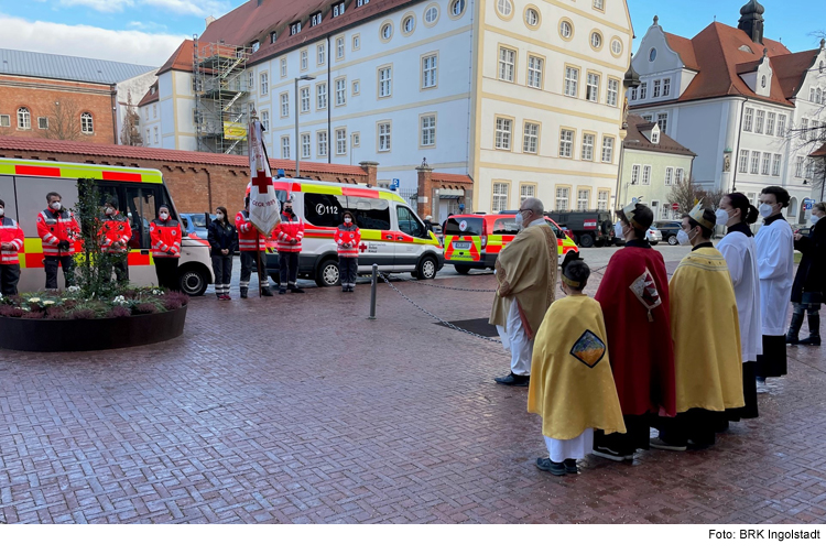 Weihe der neuen BRK-Fahrzeuge