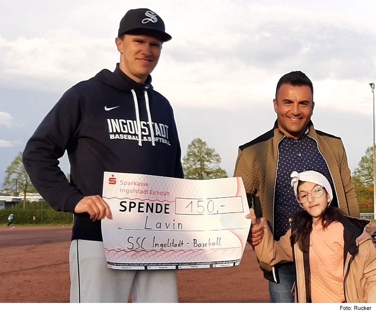 Baseballer spenden für Lavin Kepez