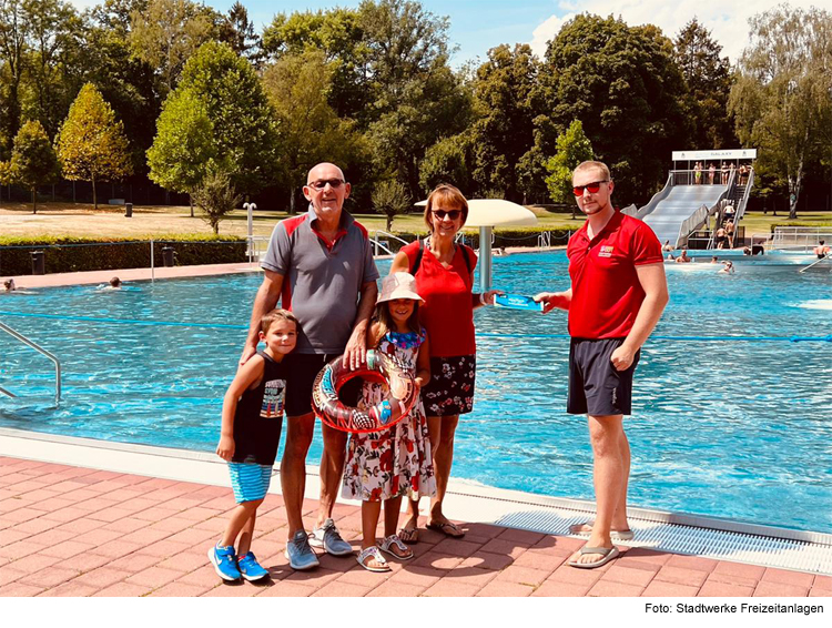 100.000. Besucher im Freibad