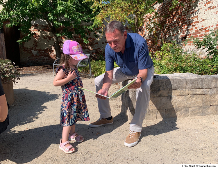 Lesung im Duftgarten mit Bürgermeister Harald Reisner