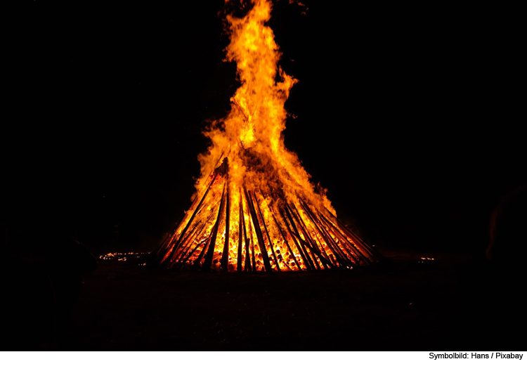 Sonnenwendfeuer in Ingolstadt