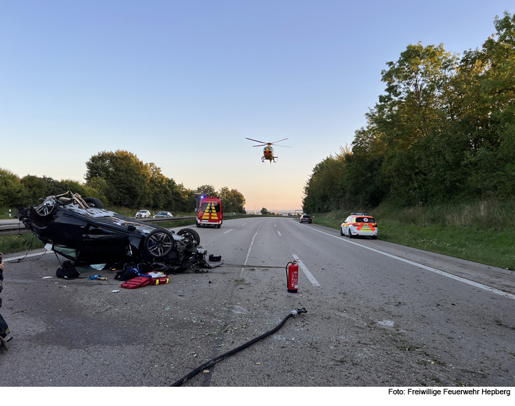 Autobahn wegen schwerem Unfall gesperrt