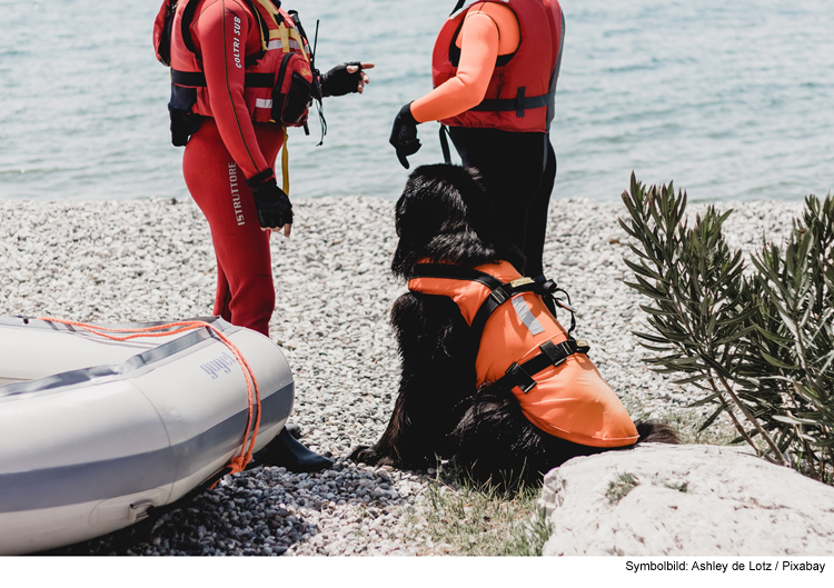 Such- und Rettungseinsatz in der Donau