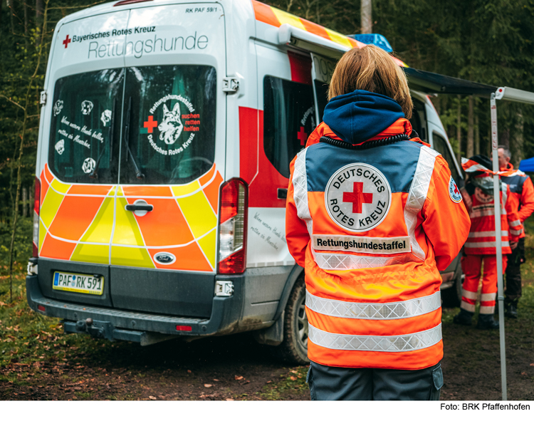 Rettungshundeprüfung beim Roten Kreuz