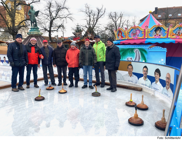 Stockschützen „schieben“ wöchentlich auf dem Paradeplatz