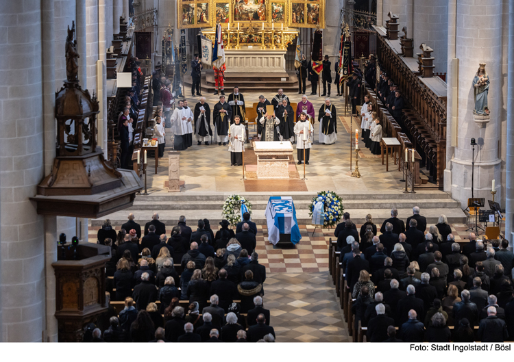 Trauergottesdienst für Alt-OB Peter Schnell