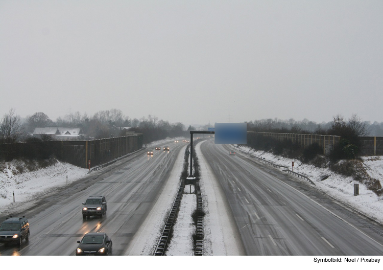 Winter bringt Verkehr auf A9 zum Erliegen