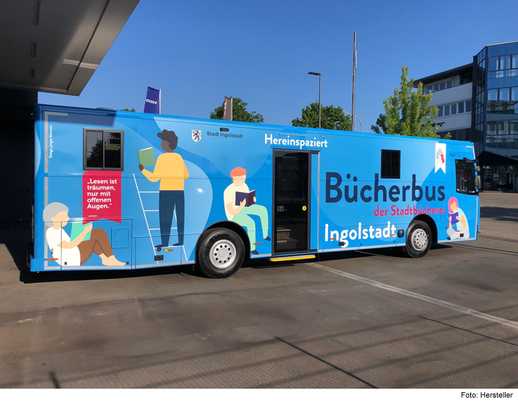 Moderner Bücherbus der Stadt Ingolstadt geht auf Tour