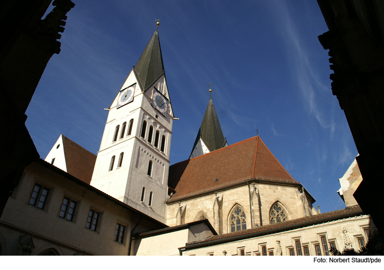 Wiedereröffnung des Doms muss verschoben werden 