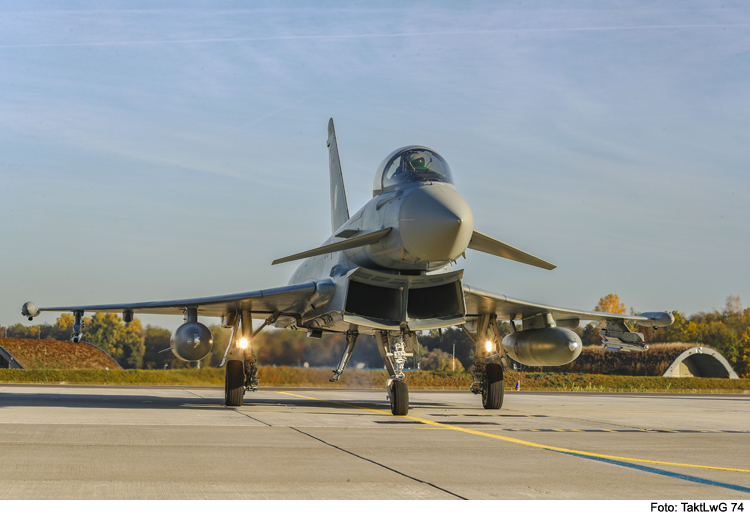 Eurofighter-Leistungsdemonstration in Neuburg