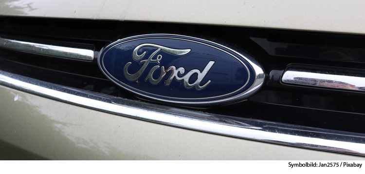 Ford massiv beschädigt