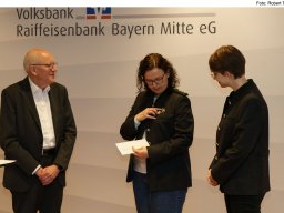 Volksbank Raiffeisenbank Bayern Mitte eG unterstützt Organisationen und Vereine