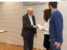 Volksbank Raiffeisenbank Bayern Mitte eG unterstützt Organisationen und Vereine