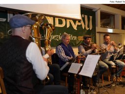 Herrnbräu-Starkbieranstich in der Gaststätte am Auwaldsee