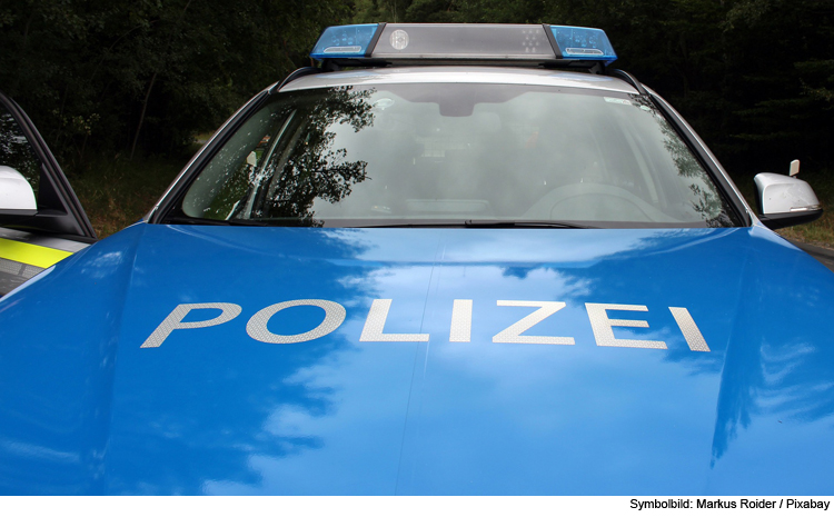 Polizei sucht blaues Auto