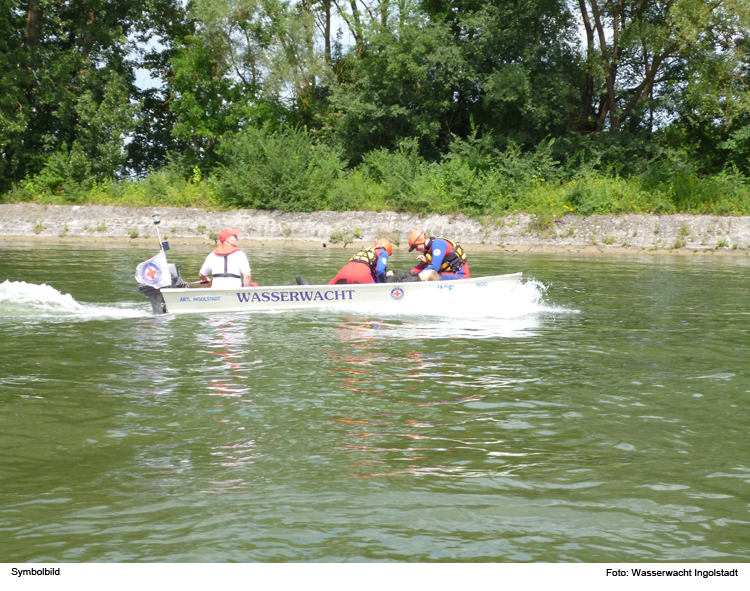 Leblose Person aus Ebenhausener Weiher geborgen